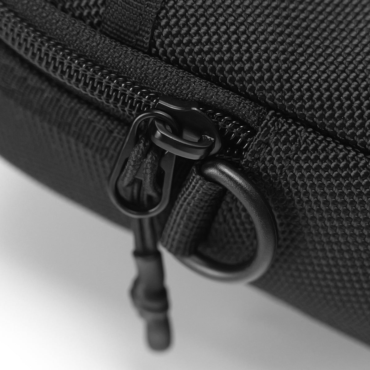N11 CORDURA® Sports Utility Shoulder Bag Sweatproof & Drop-Proof Design