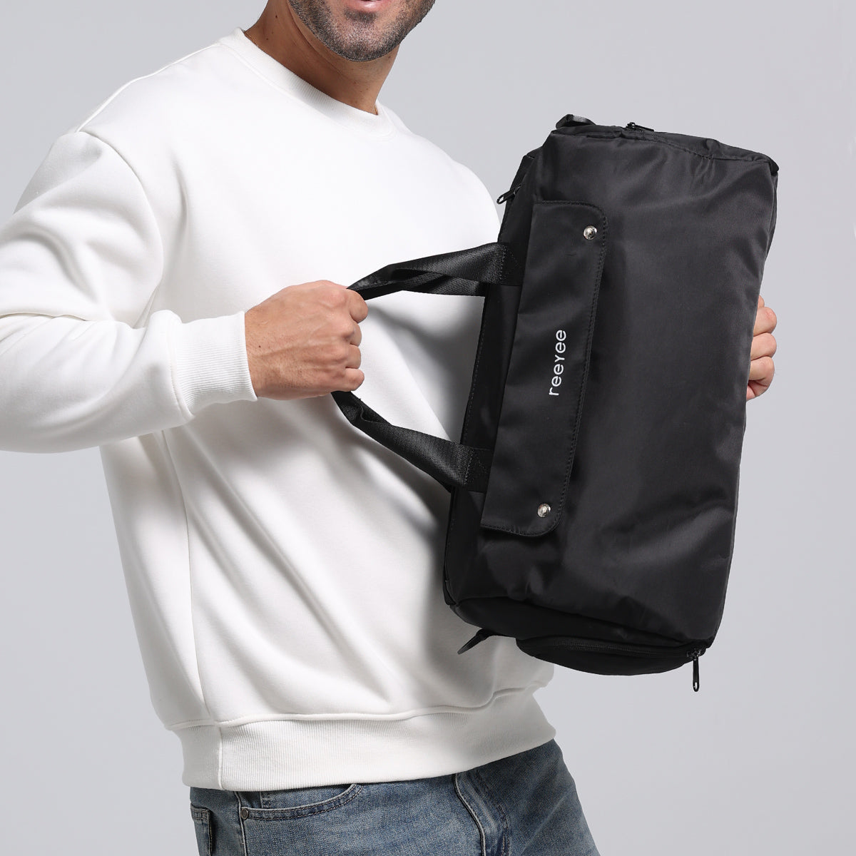 Minimalist Mobility: The R9 Sling for Active Lifestyles