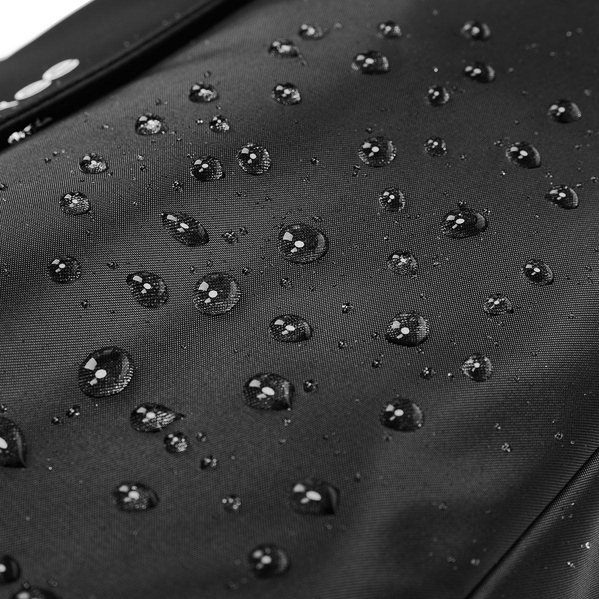 Minimalist Mobility: The R9 Sling for Active Lifestyles