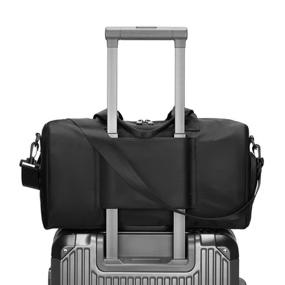 Minimalist Mobility: The R9 Sling for Active Lifestyles
